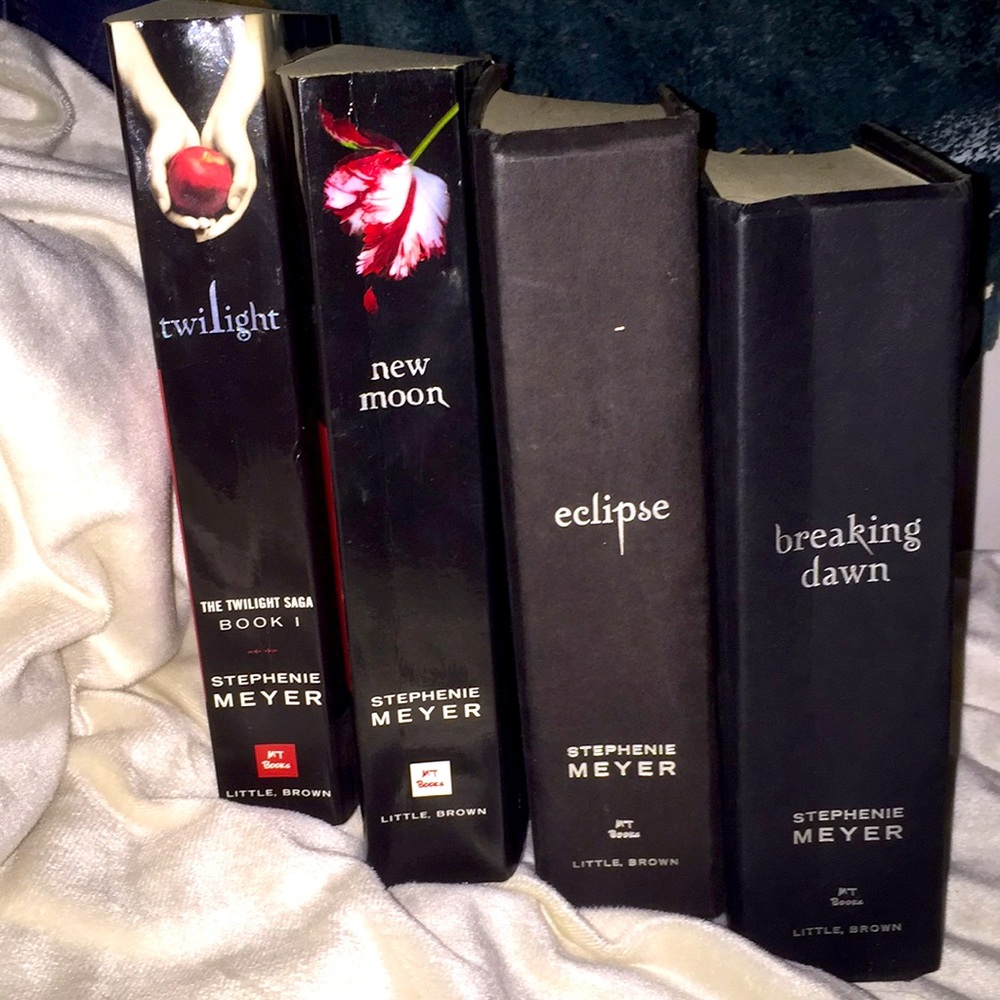 ENTIRE TWILIGHT BOOK SERIES